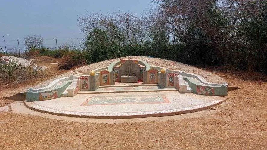 yin house feng shui grave site